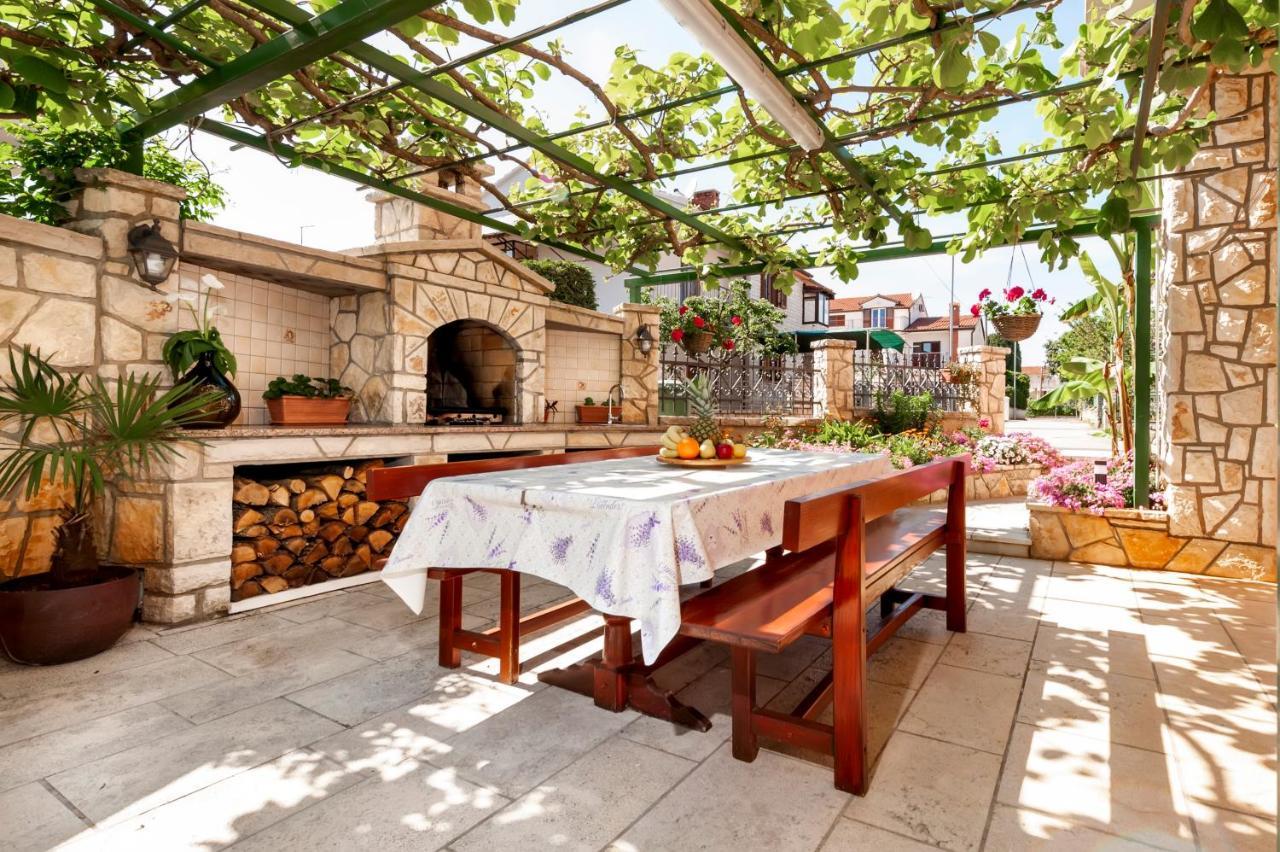 Apartments Villa Istria Ровин Екстериор снимка